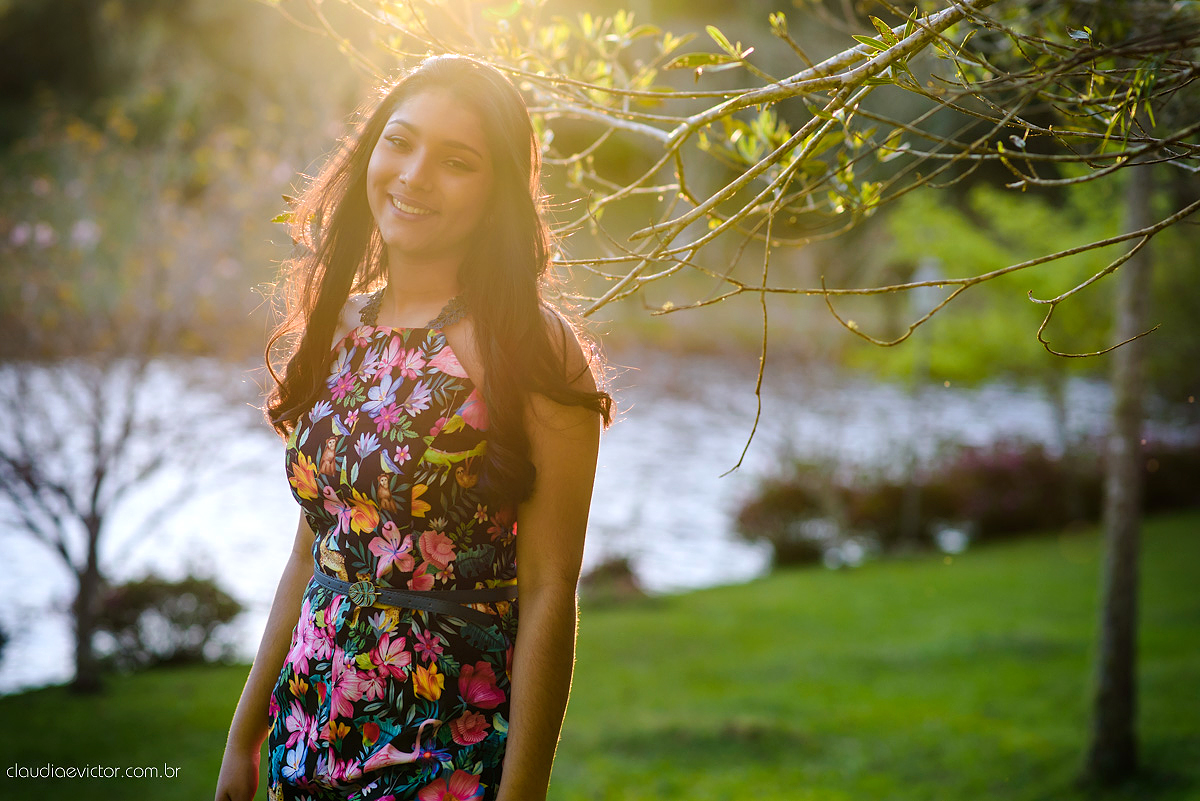 Lindo ensaio de 15 anos realizado por fotógrafos de casamento de vila velha fotógrafos de casamento de vitória fotógrafos de casamento de serra espirito santo ES em pedra azul na pousada monte verde