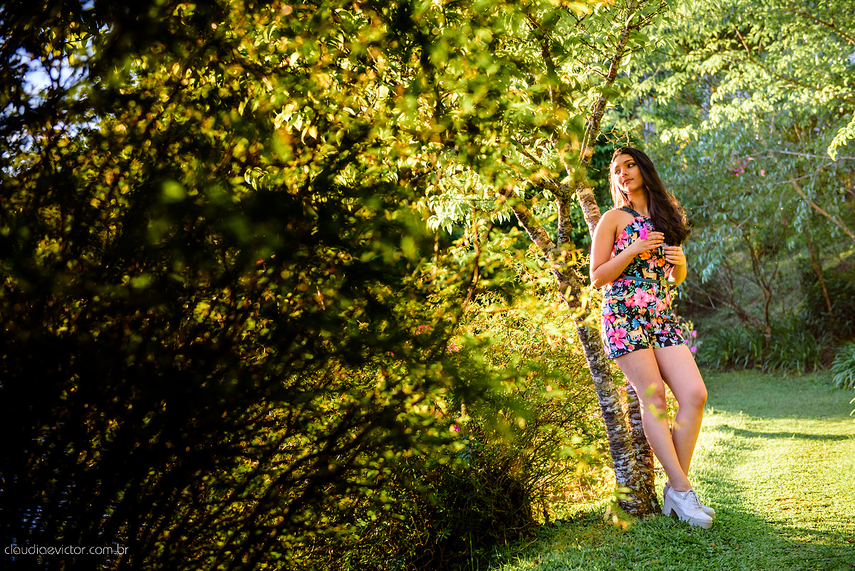 Lindo ensaio de 15 anos realizado por fotógrafos de casamento de vila velha fotógrafos de casamento de vitória fotógrafos de casamento de serra espirito santo ES em pedra azul na pousada monte verde