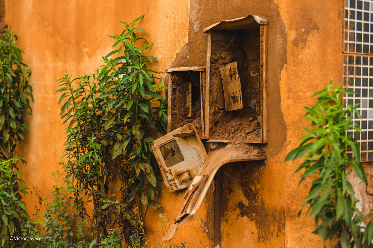 Fotos do rompimento da barragem da Samarco em Mariana que atingiu o distrito de Bento Rodrigues MG com ruínas lama e destruição