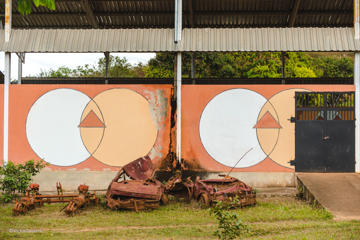Fotos do rompimento da barragem da Samarco em Mariana que atingiu o distrito de Bento Rodrigues MG com ruínas lama e destruição