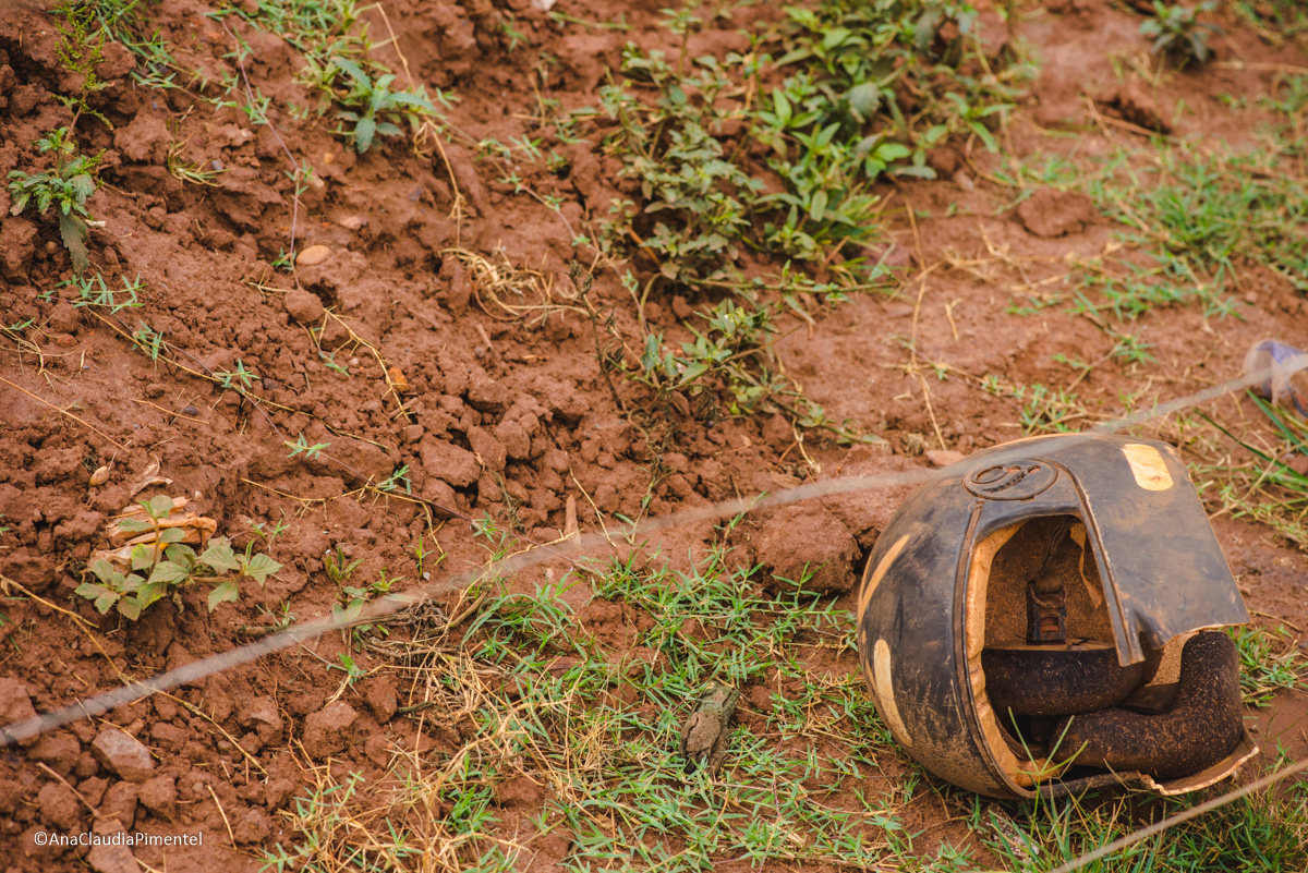 Fotos do rompimento da barragem da Samarco ocorrido em Mariana MG com lama destruição e ruínas em Paracatu de baixo Minas Gerais