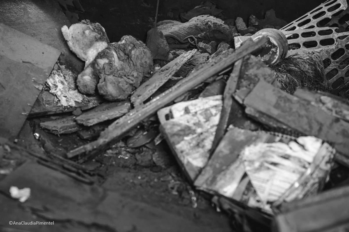 Fotos do rompimento da barragem da Samarco ocorrido em Mariana MG com lama destruição e ruínas em Paracatu de baixo Minas Gerais