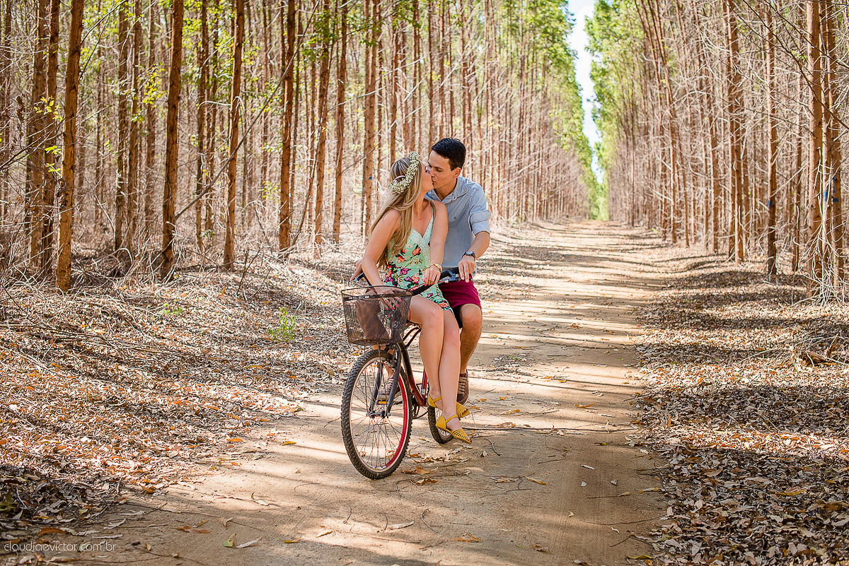 book, bride, casamento, ensaio, es, externa, fotógrafo de casamento de Vila Velha fotógrafo de casamento de Vitória fotógrafo de casamento de Serra Espirito Santo ES fotos criativas de casamento