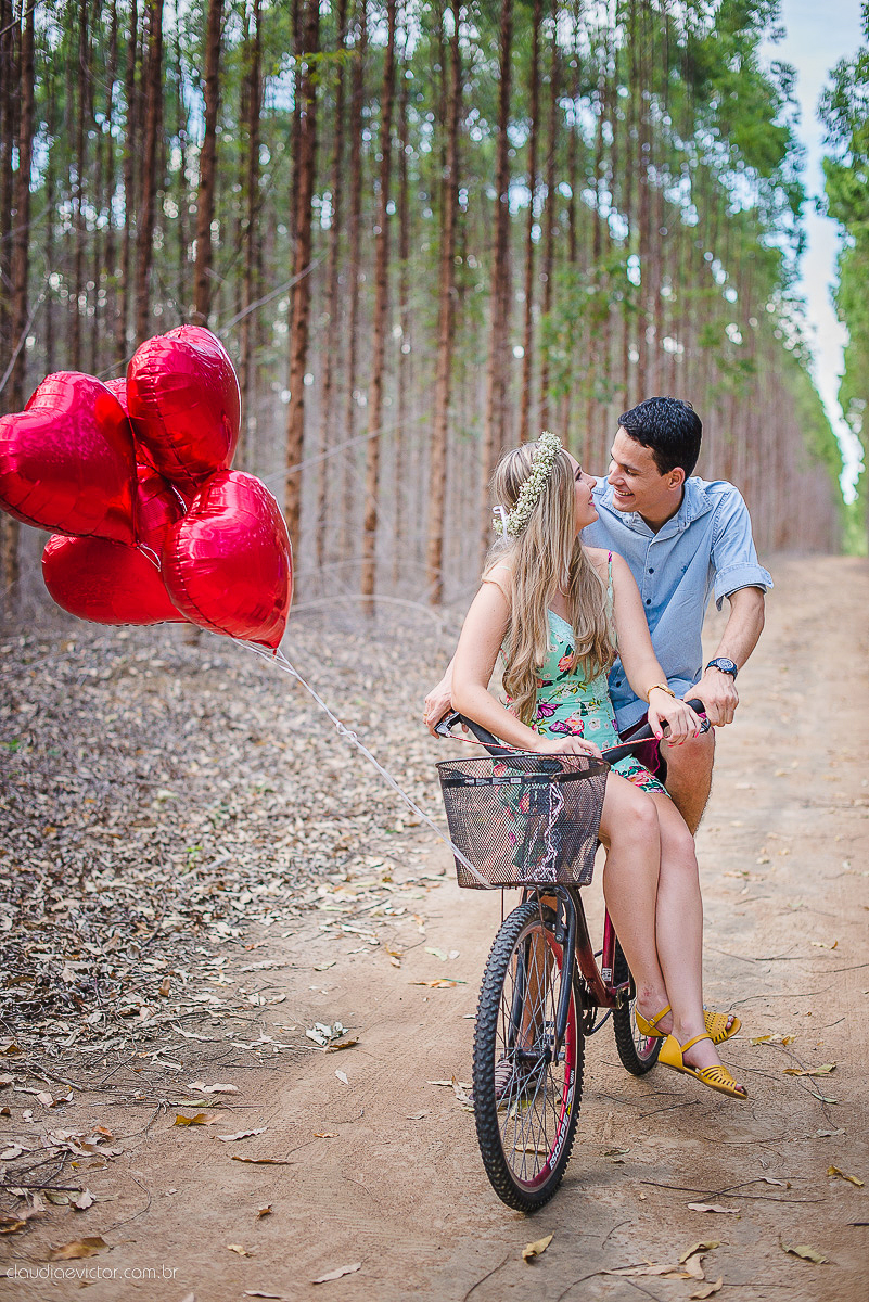 book, bride, casamento, ensaio, es, externa, fotógrafo de casamento de Vila Velha fotógrafo de casamento de Vitória fotógrafo de casamento de Serra Espirito Santo ES fotos criativas de casamento