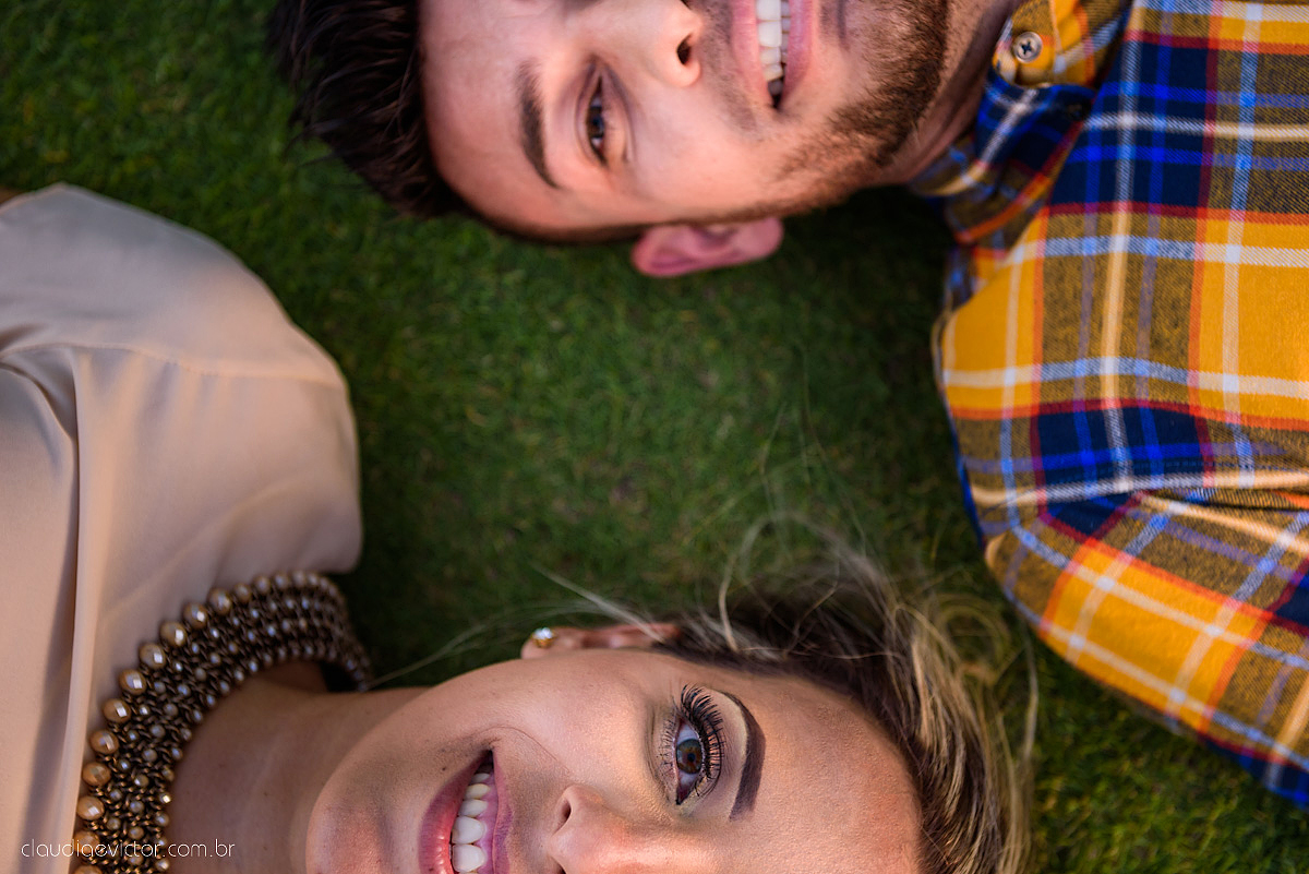 Lindo ensaio realizado no estádio Kleber Andrade em cariacica e guarapari com noivo e noiva por fotógrafos de casamento de vila velha fotógrafos de casamento de vitória fotógrafos de casamento de serra espirito santo ES