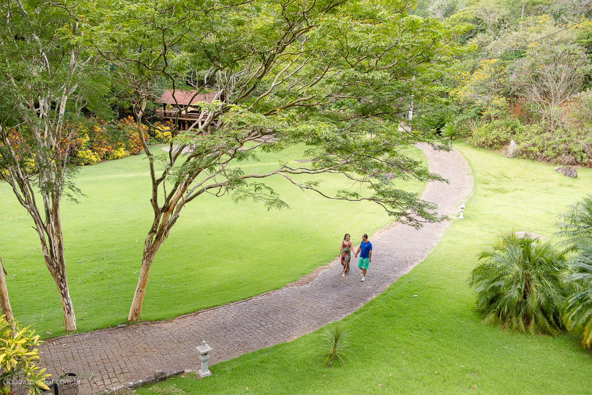 book, bride, casamento, ensaio, externa, por fotógrafo de casamento de Vila Velha  fotógrafo de casamento de Vitória fotógrafo de casamento de Serra Espirito Santo ES fotos criativas de casamento
