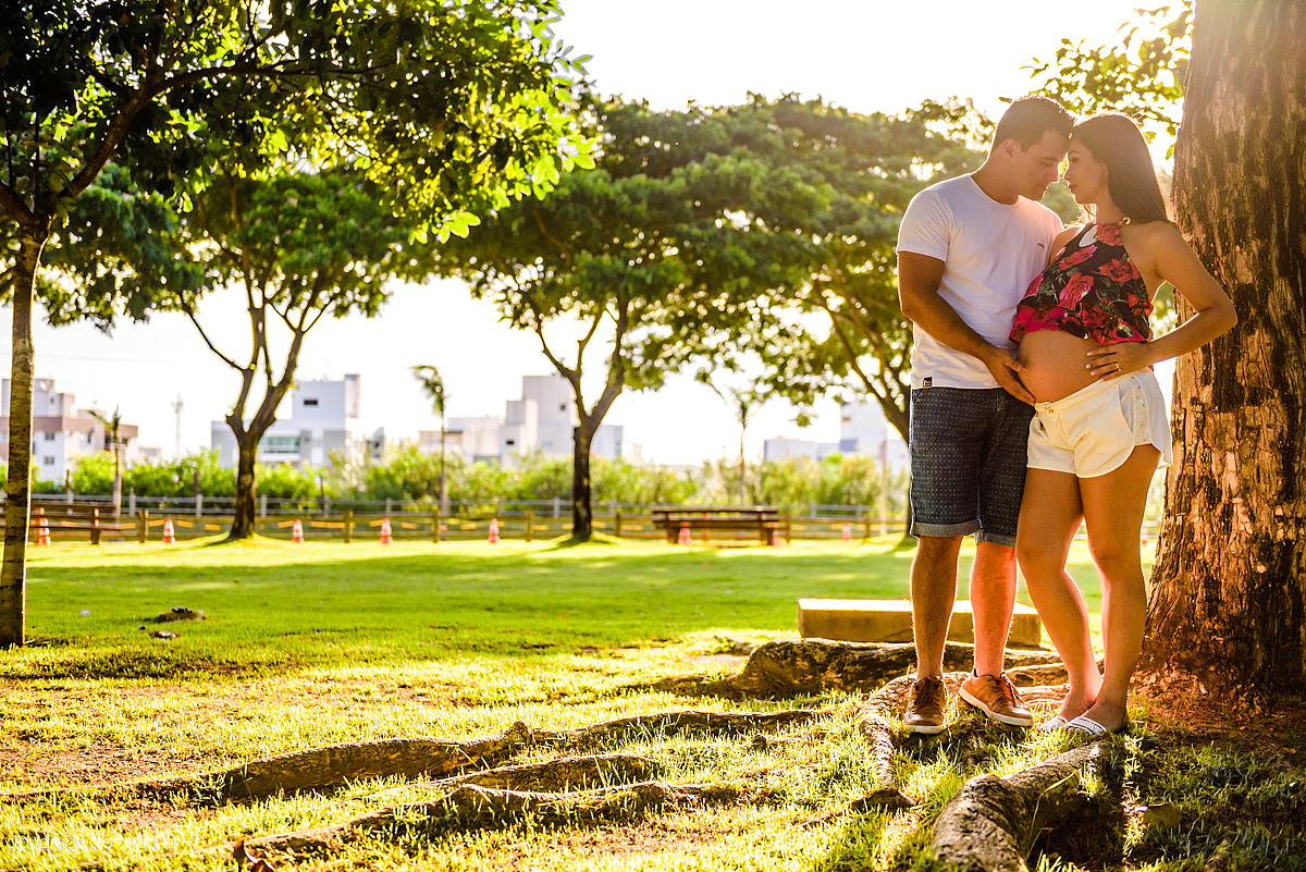 Lindo ensaio de gestante realizado em vitória na ilha do frade e no parque da vale por fotógrafos de casamento de vila velha fotógrafos de casamento de vitória fotógrafos de casamento de serra espirito santo ES