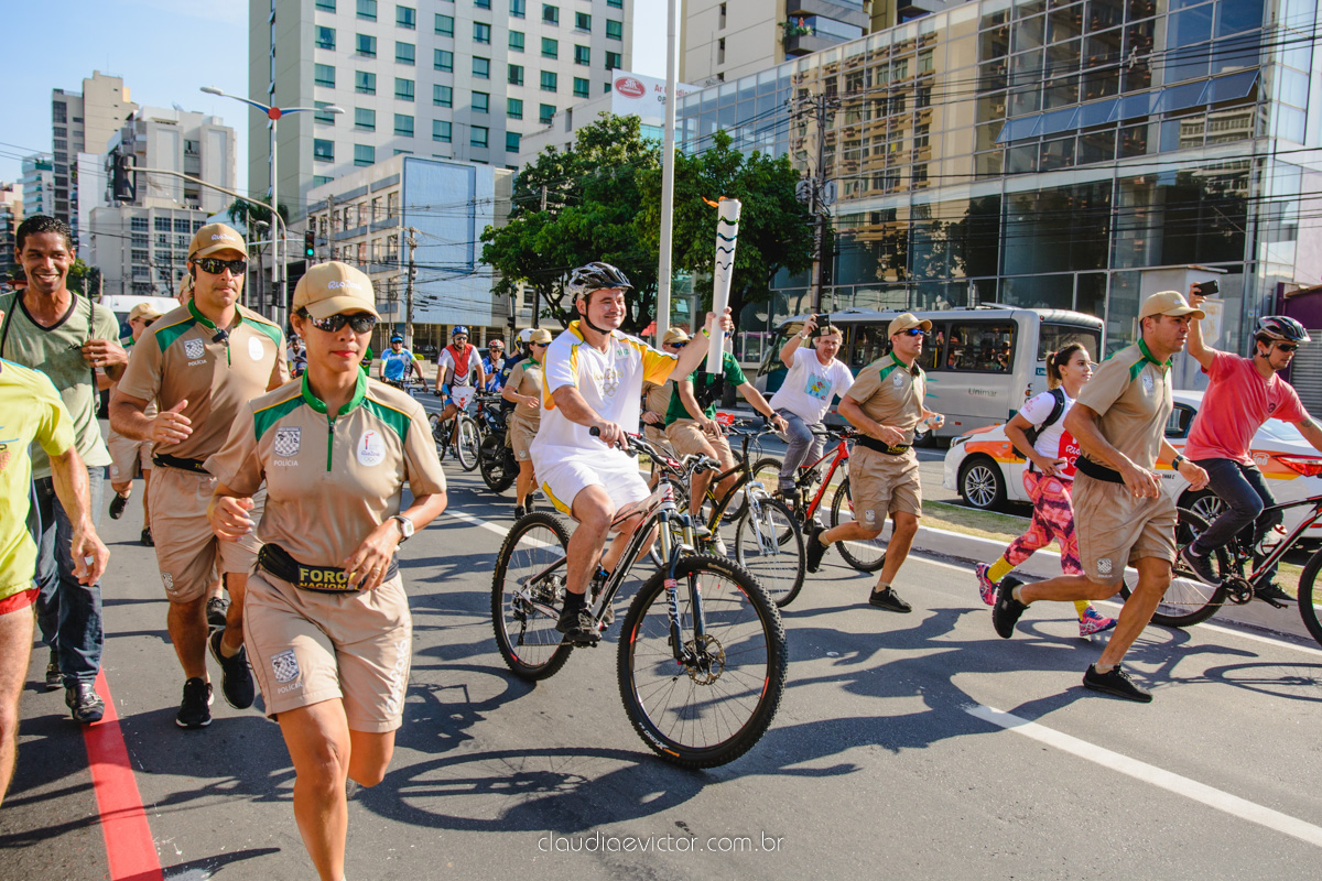 Passagem da tocha olimpica em Vila velha e Vitoria Espirito Santo chama olimpica Olimpiadas 2016 Rio2016 Rio Rio de Janeiro alegria jogos olimpicos Coca Cola Nissan Bradesco