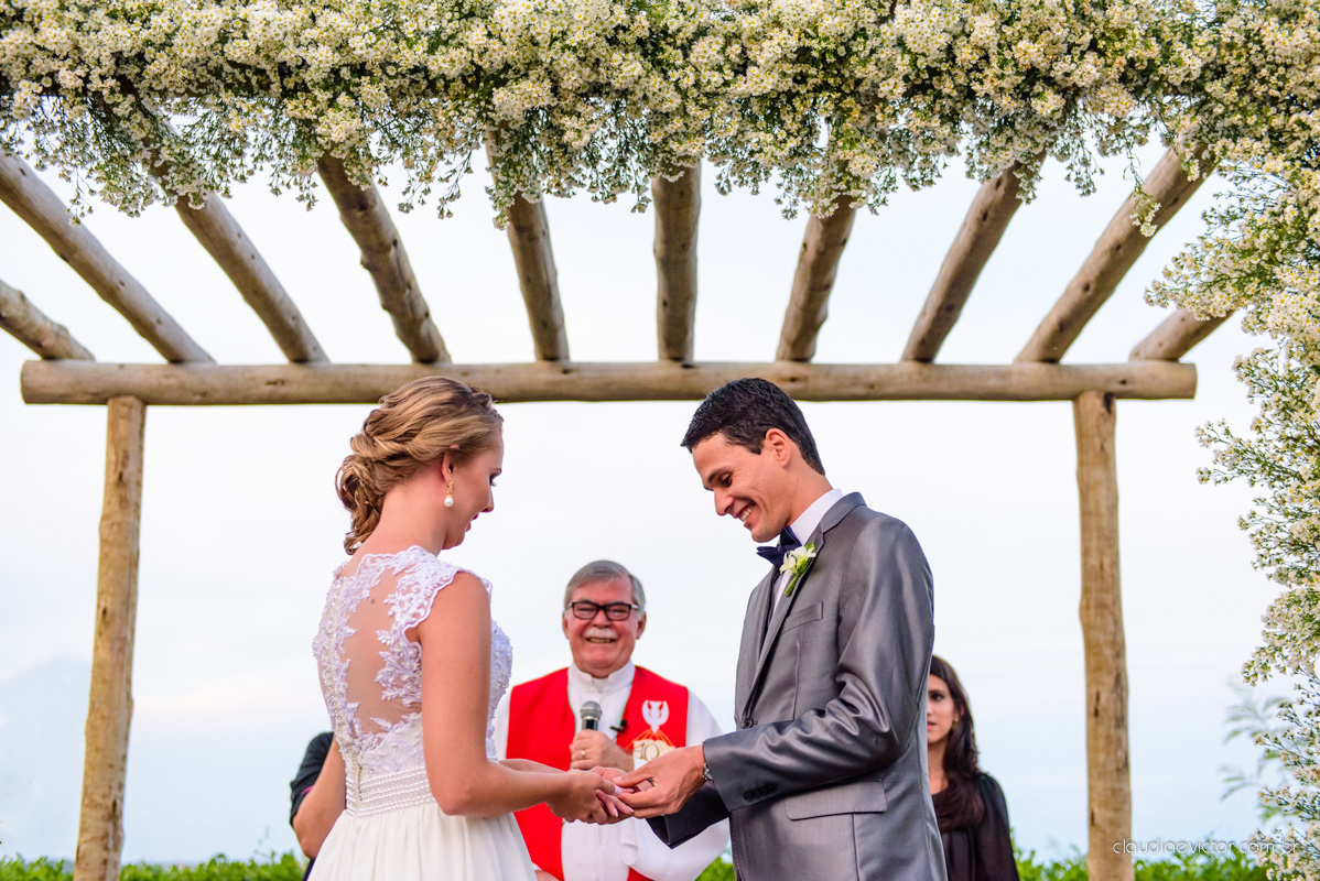 book, bride, casamento, ensaio, externa, por fotógrafo de casamento de Vila Velha  fotógrafo de casamento de Vitória fotógrafo de casamento de Serra Espirito Santo ES fotos criativas de casamento