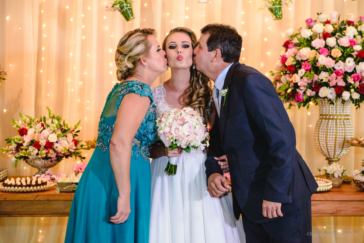 book, bride, casamento, ensaio, externa, por fotógrafo de casamento de Vila Velha  fotógrafo de casamento de Vitória fotógrafo de casamento de Serra Espirito Santo ES fotos criativas de casamento