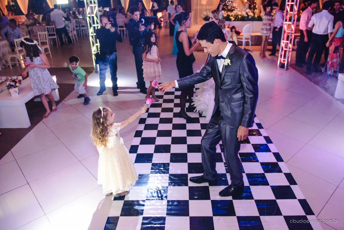 book, bride, casamento, ensaio, externa, por fotógrafo de casamento de Vila Velha  fotógrafo de casamento de Vitória fotógrafo de casamento de Serra Espirito Santo ES fotos criativas de casamento