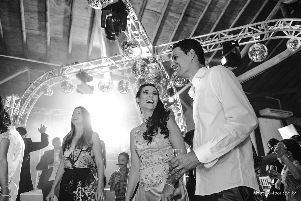 book, bride, casamento, ensaio, externa, por fotógrafo de casamento de Vila Velha  fotógrafo de casamento de Vitória fotógrafo de casamento de Serra Espirito Santo ES fotos criativas de casamento