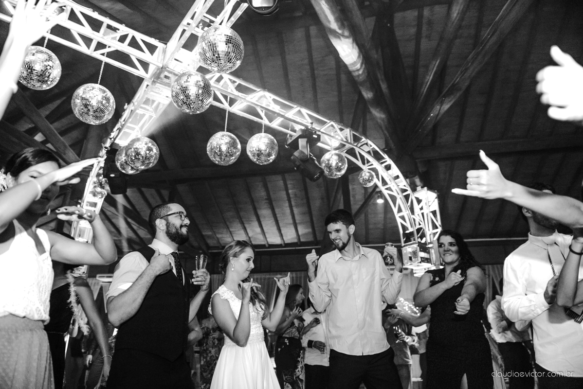 book, bride, casamento, ensaio, externa, por fotógrafo de casamento de Vila Velha  fotógrafo de casamento de Vitória fotógrafo de casamento de Serra Espirito Santo ES fotos criativas de casamento