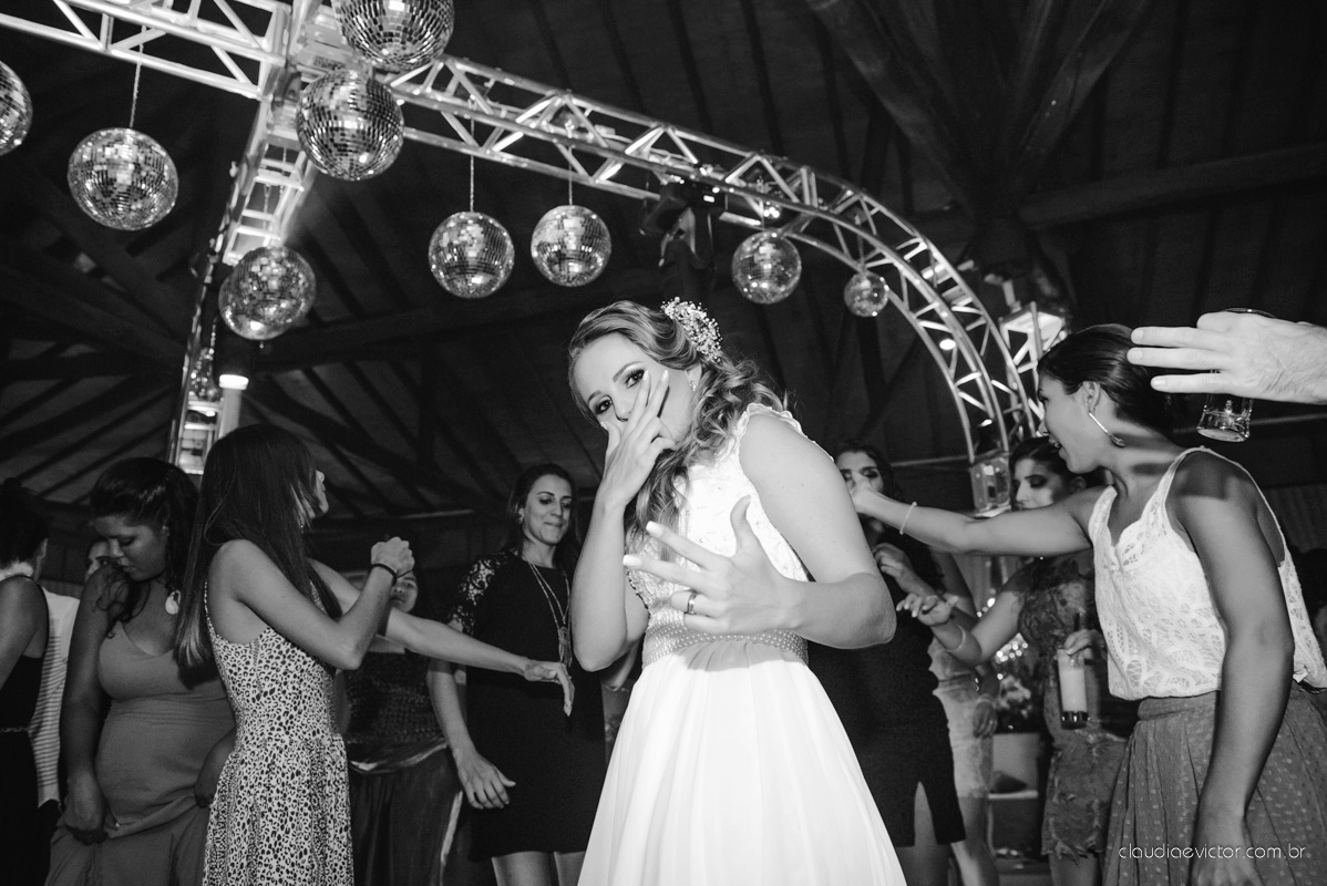 book, bride, casamento, ensaio, externa, por fotógrafo de casamento de Vila Velha  fotógrafo de casamento de Vitória fotógrafo de casamento de Serra Espirito Santo ES fotos criativas de casamento