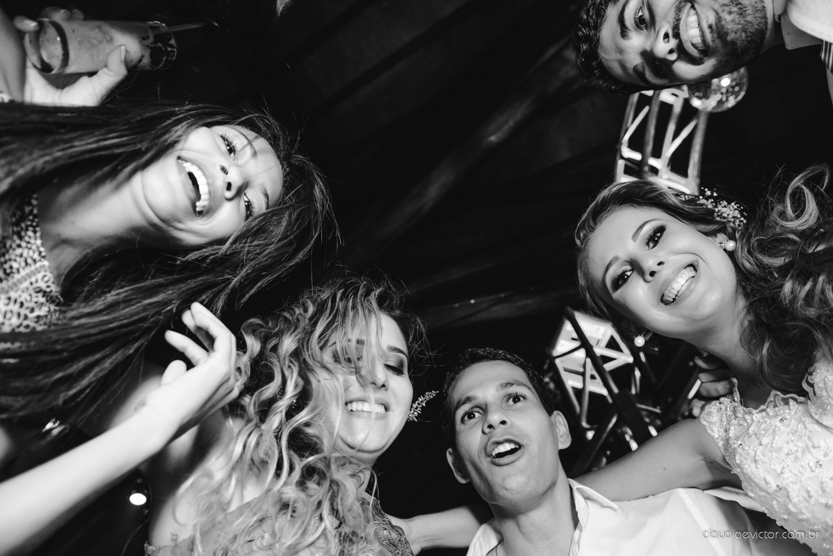 book, bride, casamento, ensaio, externa, por fotógrafo de casamento de Vila Velha  fotógrafo de casamento de Vitória fotógrafo de casamento de Serra Espirito Santo ES fotos criativas de casamento