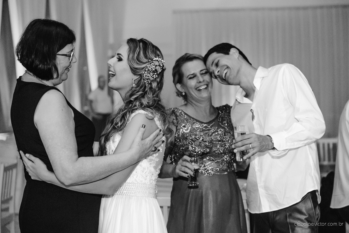 book, bride, casamento, ensaio, externa, por fotógrafo de casamento de Vila Velha  fotógrafo de casamento de Vitória fotógrafo de casamento de Serra Espirito Santo ES fotos criativas de casamento