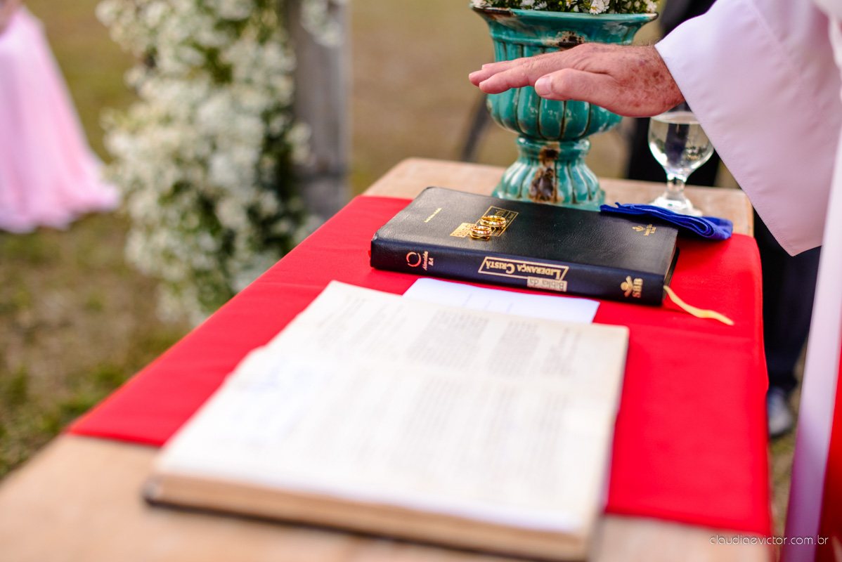 book, bride, casamento, ensaio, externa, por fotógrafo de casamento de Vila Velha  fotógrafo de casamento de Vitória fotógrafo de casamento de Serra Espirito Santo ES fotos criativas de casamento