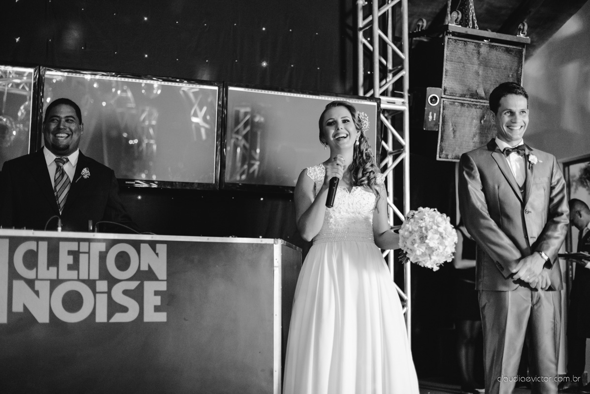 book, bride, casamento, ensaio, externa, por fotógrafo de casamento de Vila Velha  fotógrafo de casamento de Vitória fotógrafo de casamento de Serra Espirito Santo ES fotos criativas de casamento