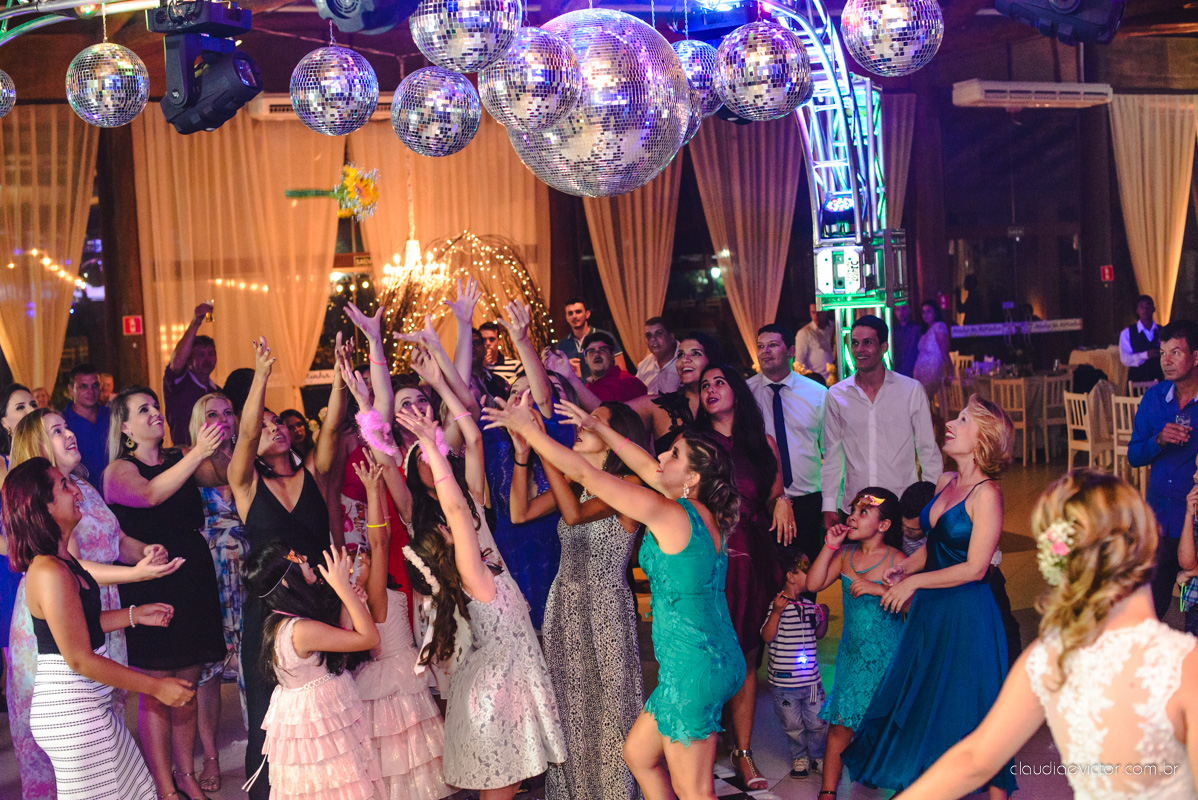 book, bride, casamento, ensaio, externa, por fotógrafo de casamento de Vila Velha  fotógrafo de casamento de Vitória fotógrafo de casamento de Serra Espirito Santo ES fotos criativas de casamento