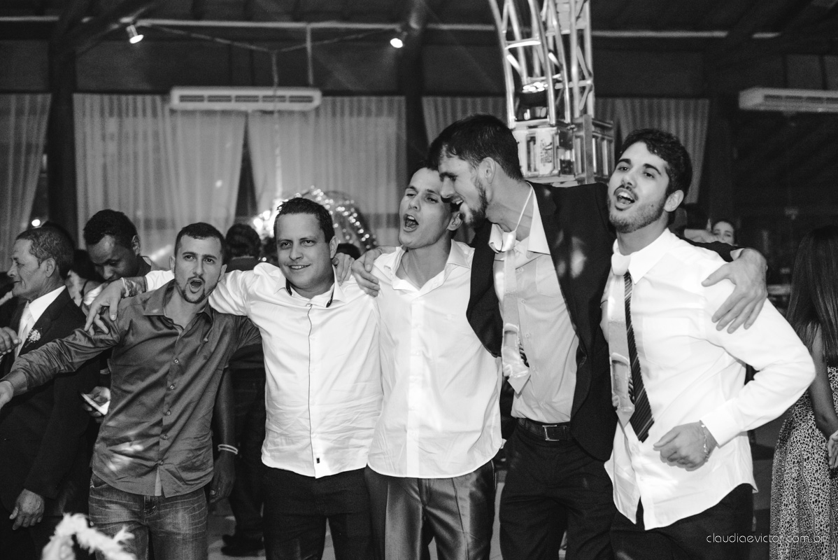 book, bride, casamento, ensaio, externa, por fotógrafo de casamento de Vila Velha  fotógrafo de casamento de Vitória fotógrafo de casamento de Serra Espirito Santo ES fotos criativas de casamento