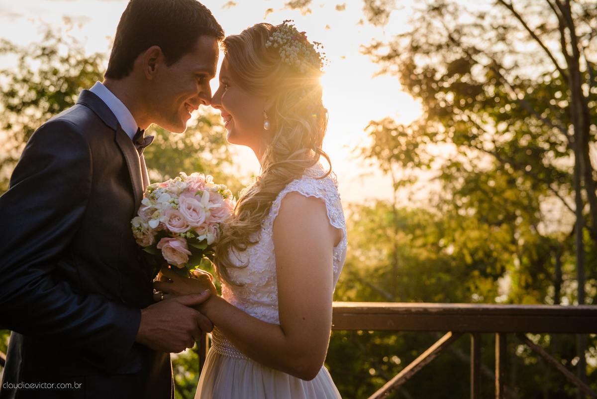 book, bride, casamento, ensaio, externa, por fotógrafo de casamento de Vila Velha  fotógrafo de casamento de Vitória fotógrafo de casamento de Serra Espirito Santo ES fotos criativas de casamento
