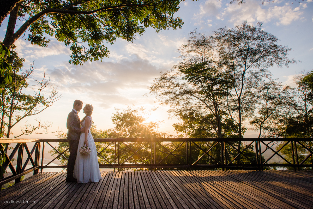 book, bride, casamento, ensaio, externa, por fotógrafo de casamento de Vila Velha  fotógrafo de casamento de Vitória fotógrafo de casamento de Serra Espirito Santo ES fotos criativas de casamento