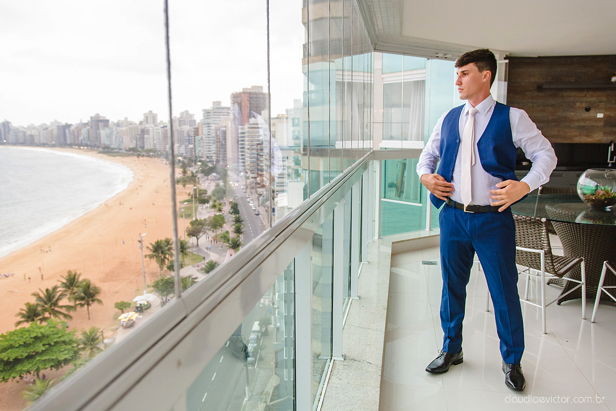 Lindo casamento realizado na igreja adventista por fotógrafos de casamento de vila velha fotógrafos de casamento de vitória fotógrafos de casamento de serra espirito santo es com noivo noiva buquê vestido e ensaio externo em pedra azul