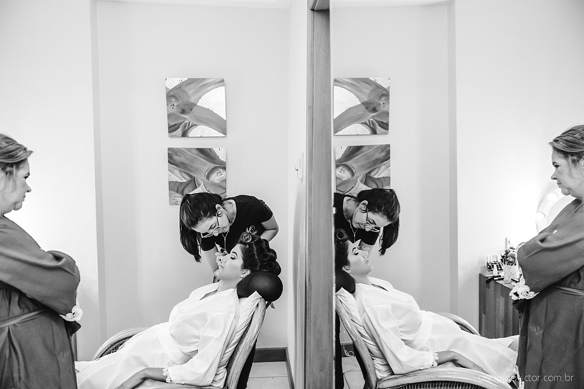 Lindo casamento realizado na igreja adventista por fotógrafos de casamento de vila velha fotógrafos de casamento de vitória fotógrafos de casamento de serra espirito santo es com noivo noiva buquê vestido e ensaio externo em pedra azul