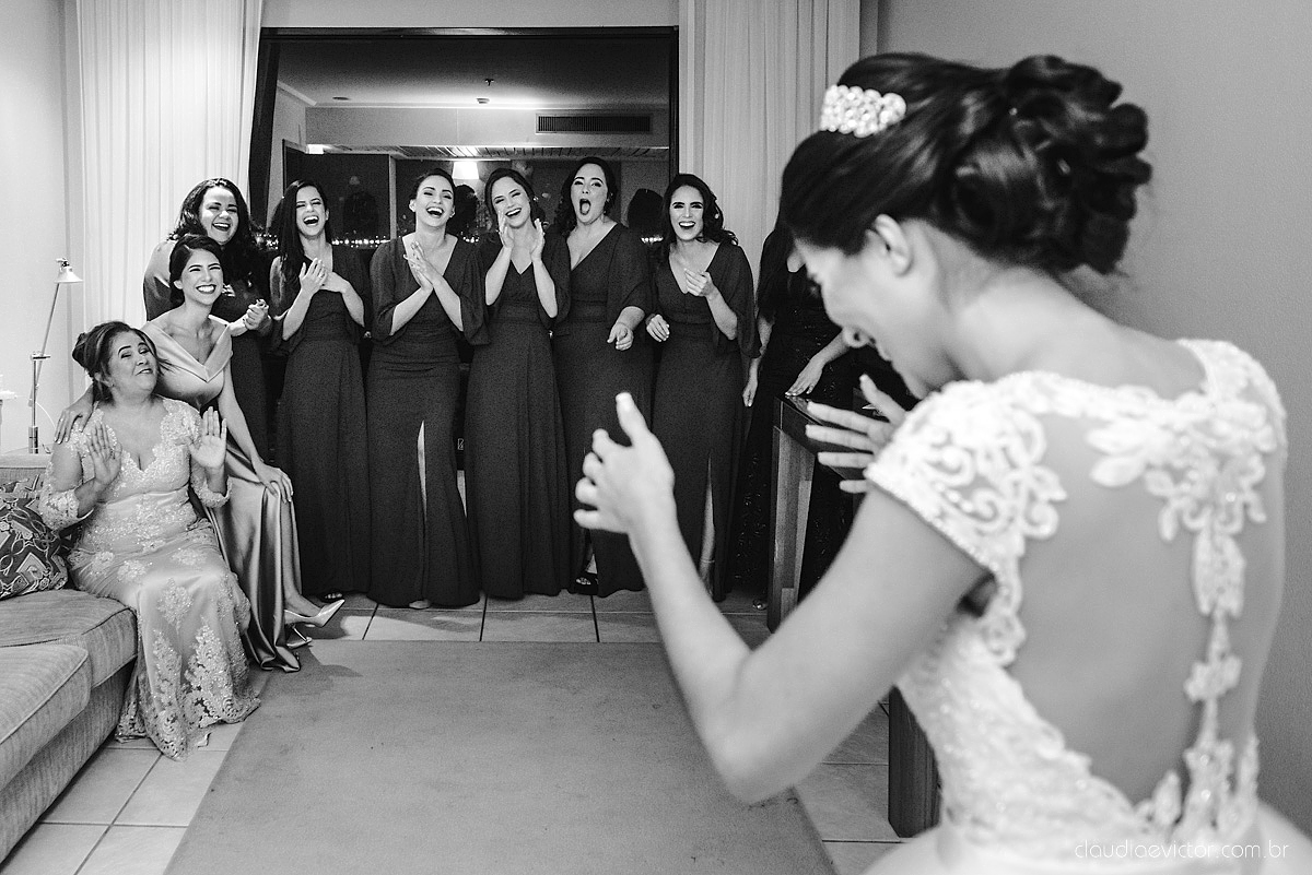 Lindo casamento realizado na igreja adventista por fotógrafos de casamento de vila velha fotógrafos de casamento de vitória fotógrafos de casamento de serra espirito santo es com noivo noiva buquê vestido e ensaio externo em pedra azul