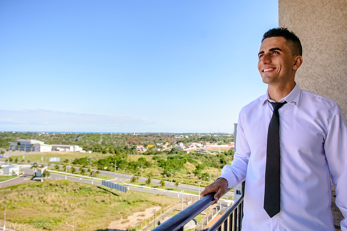 Lindo casamento ao ar livre com noivo noiva por do sol pista de dança e noiva com buquê fotografado na serra por fotógrafos de casamento de vila velha fotógrafos de casamento de vitória fotógrafos de casamento de serra espirito santo es