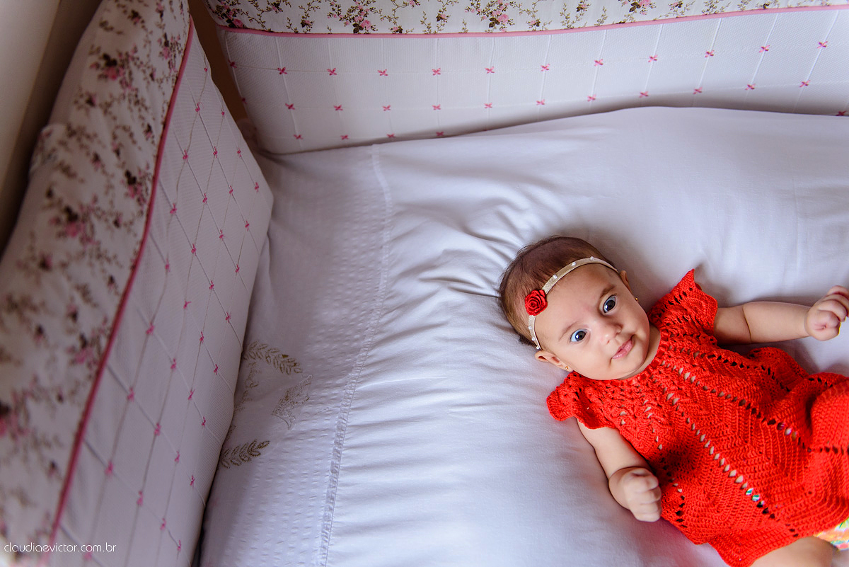 Lindo ensaio lifestyle com bebê e família em casa feito por fotógrafos de casamento de vila velha fotógrafos de casamento de vitória fotógrafos de casamento de serra espirito santo es em vitória