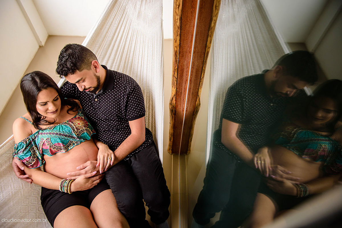 Lindo ensaio de gestante e grávida feito por fotógrafos de casamento de vila velha fotógrafos de casamento de vitória fotógrafos de casamento de serra espirito santo es numa cachoeira em brejetuba