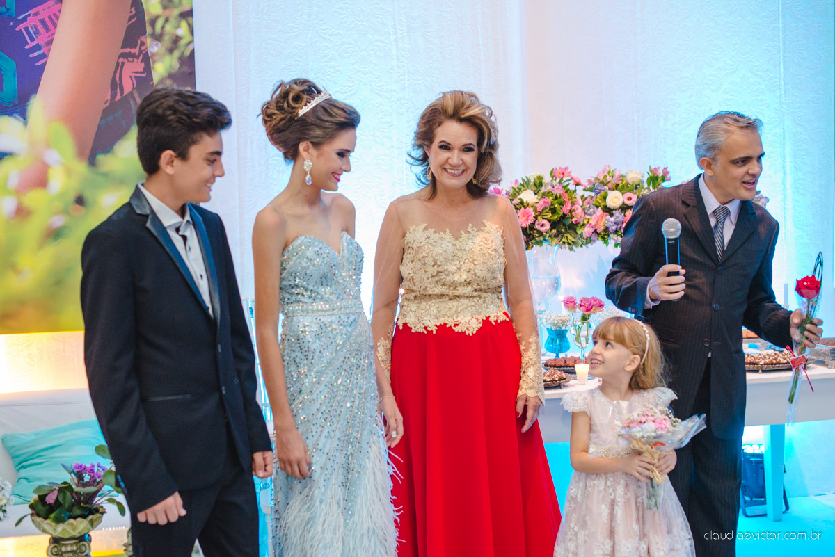 book, bride, 15 anos, fotografia de menina, ensaio feminino, ensaio teen, festa de 15 anos, ensaio externo, por fotografos de casamento de Vila Velha fotografos de casamento de Vitória fotografos de casamento de Iuna Espirito Santo ES