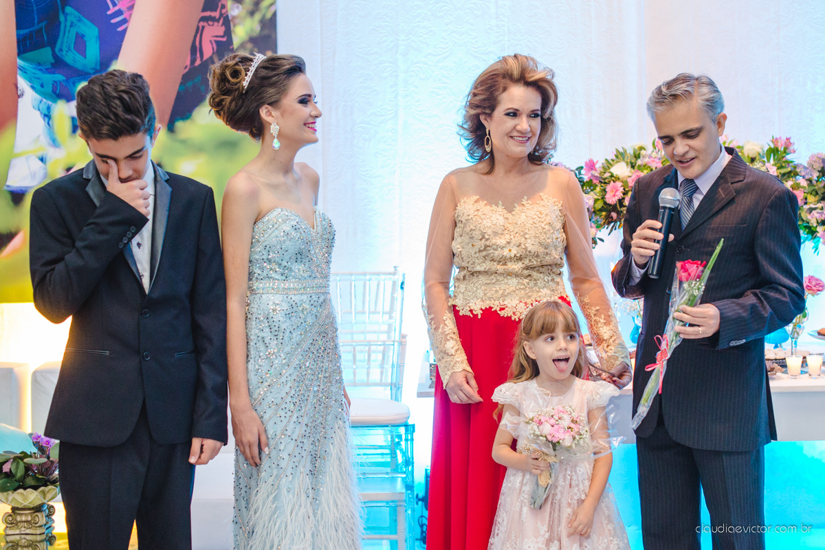 book, bride, 15 anos, fotografia de menina, ensaio feminino, ensaio teen, festa de 15 anos, ensaio externo, por fotografos de casamento de Vila Velha fotografos de casamento de Vitória fotografos de casamento de Iuna Espirito Santo ES