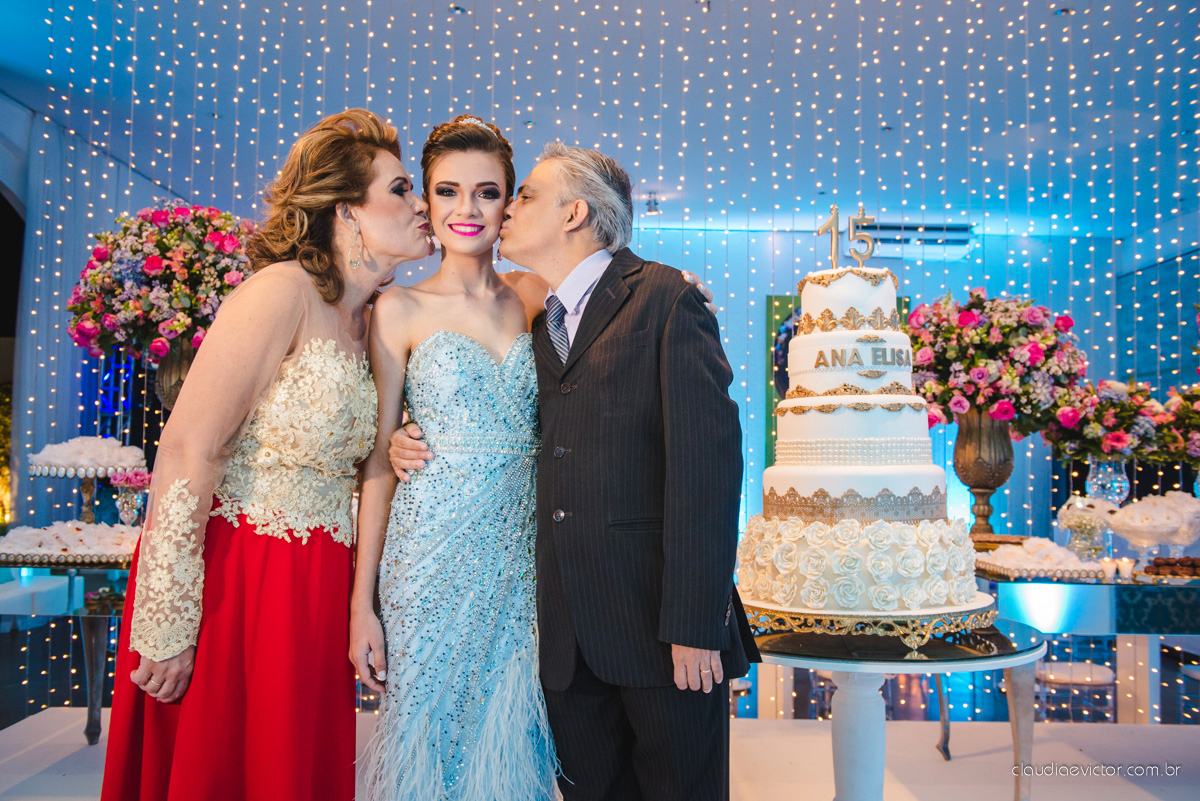 book, bride, 15 anos, fotografia de menina, ensaio feminino, ensaio teen, festa de 15 anos, ensaio externo, por fotografos de casamento de Vila Velha fotografos de casamento de Vitória fotografos de casamento de Iuna Espirito Santo ES