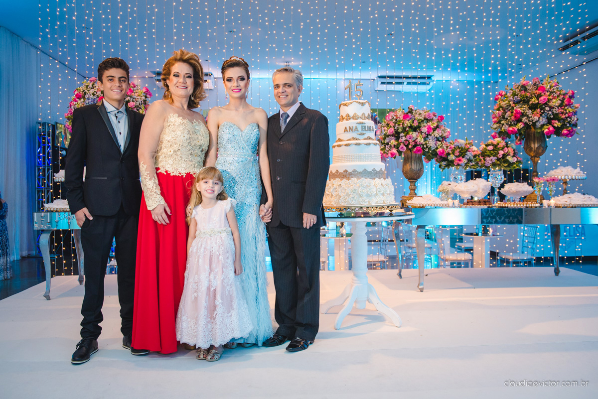 book, bride, 15 anos, fotografia de menina, ensaio feminino, ensaio teen, festa de 15 anos, ensaio externo, por fotografos de casamento de Vila Velha fotografos de casamento de Vitória fotografos de casamento de Iuna Espirito Santo ES