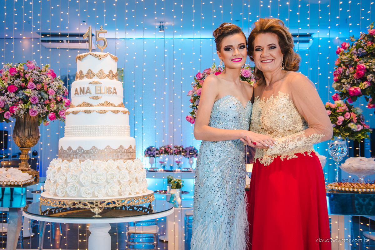 book, bride, 15 anos, fotografia de menina, ensaio feminino, ensaio teen, festa de 15 anos, ensaio externo, por fotografos de casamento de Vila Velha fotografos de casamento de Vitória fotografos de casamento de Iuna Espirito Santo ES