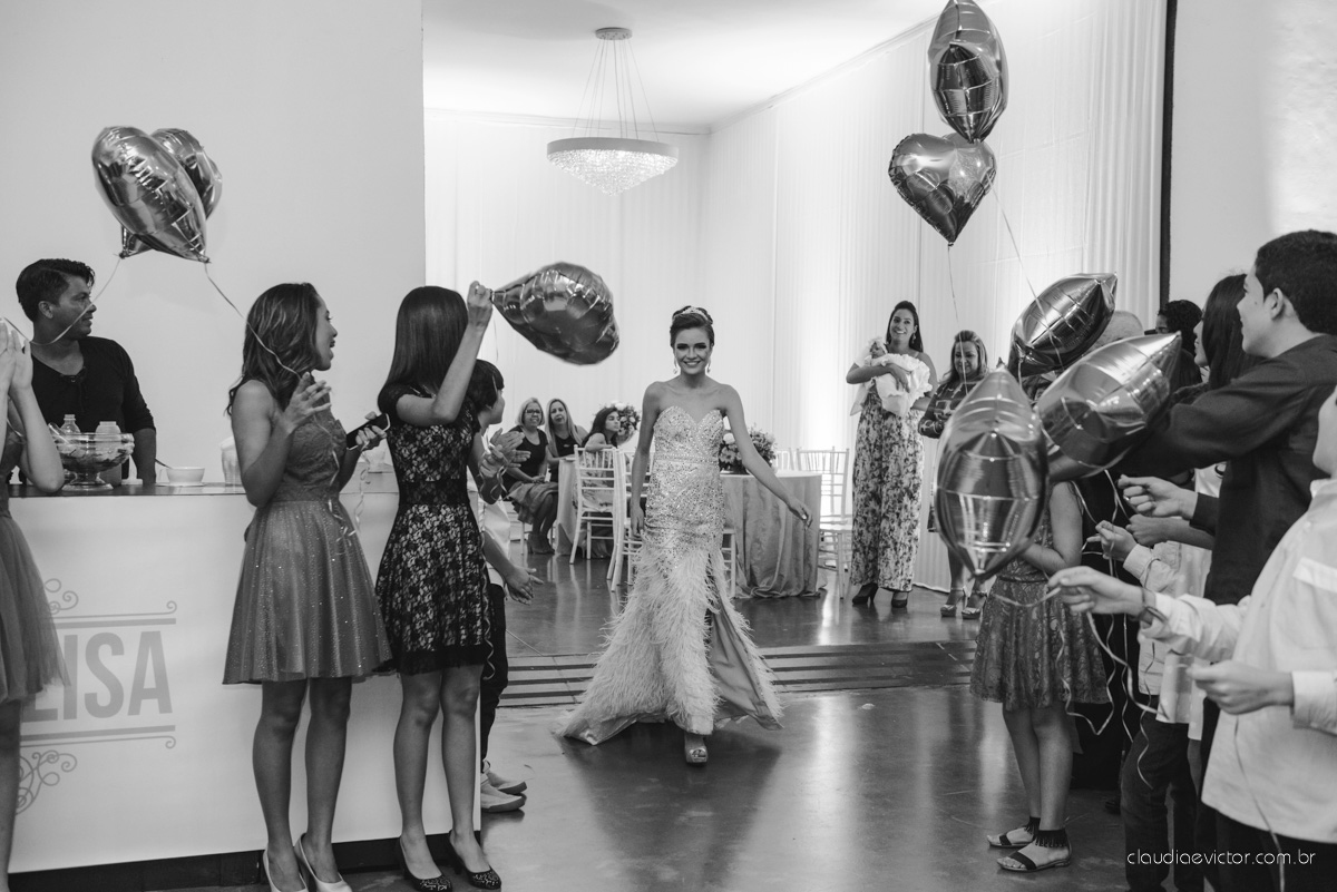 book, bride, 15 anos, fotografia de menina, ensaio feminino, ensaio teen, festa de 15 anos, ensaio externo, por fotografos de casamento de Vila Velha fotografos de casamento de Vitória fotografos de casamento de Iuna Espirito Santo ES