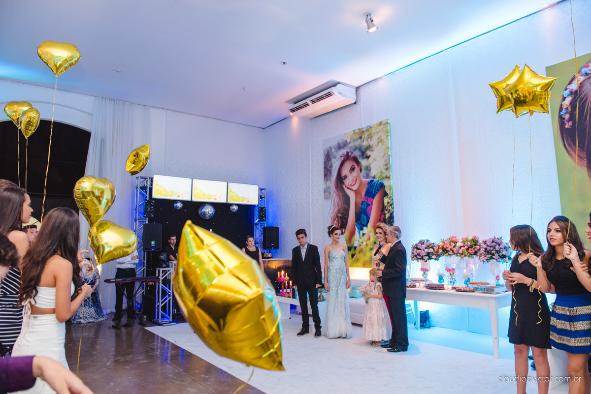 book, bride, 15 anos, fotografia de menina, ensaio feminino, ensaio teen, festa de 15 anos, ensaio externo, por fotografos de casamento de Vila Velha fotografos de casamento de Vitória fotografos de casamento de Iuna Espirito Santo ES