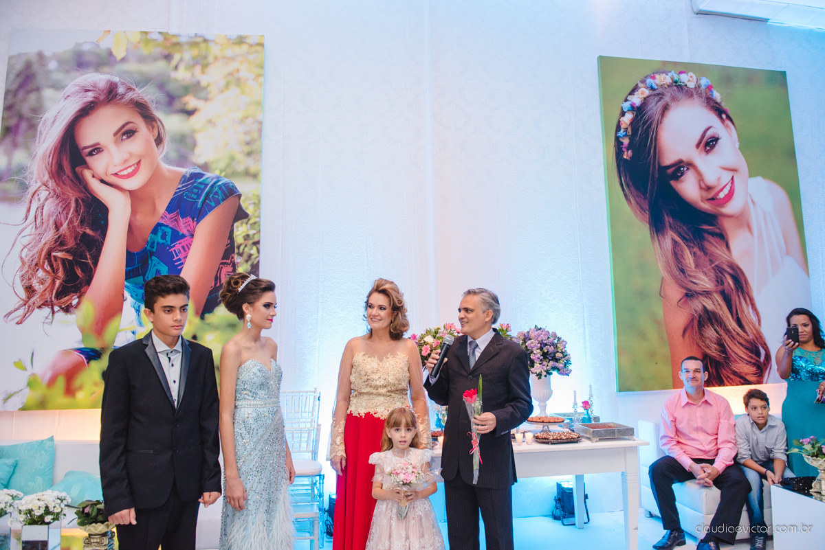 book, bride, 15 anos, fotografia de menina, ensaio feminino, ensaio teen, festa de 15 anos, ensaio externo, por fotografos de casamento de Vila Velha fotografos de casamento de Vitória fotografos de casamento de Iuna Espirito Santo ES