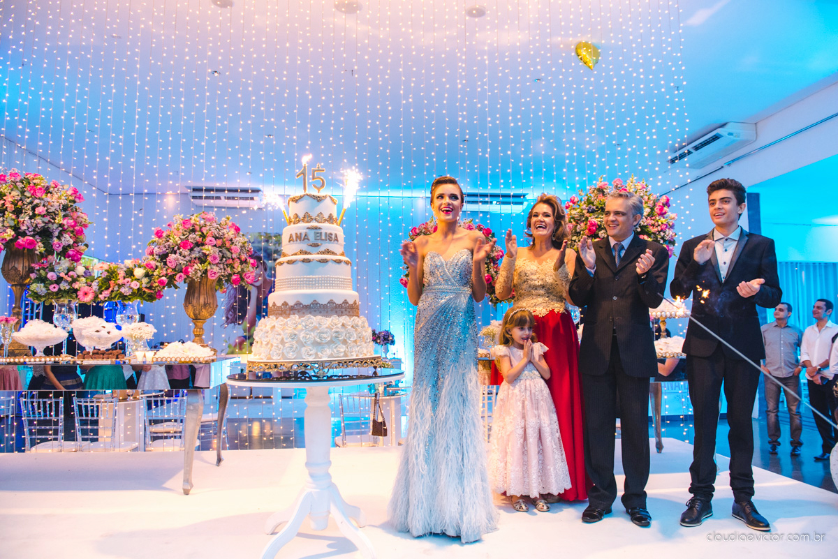 book, bride, 15 anos, fotografia de menina, ensaio feminino, ensaio teen, festa de 15 anos, ensaio externo, por fotografos de casamento de Vila Velha fotografos de casamento de Vitória fotografos de casamento de Iuna Espirito Santo ES