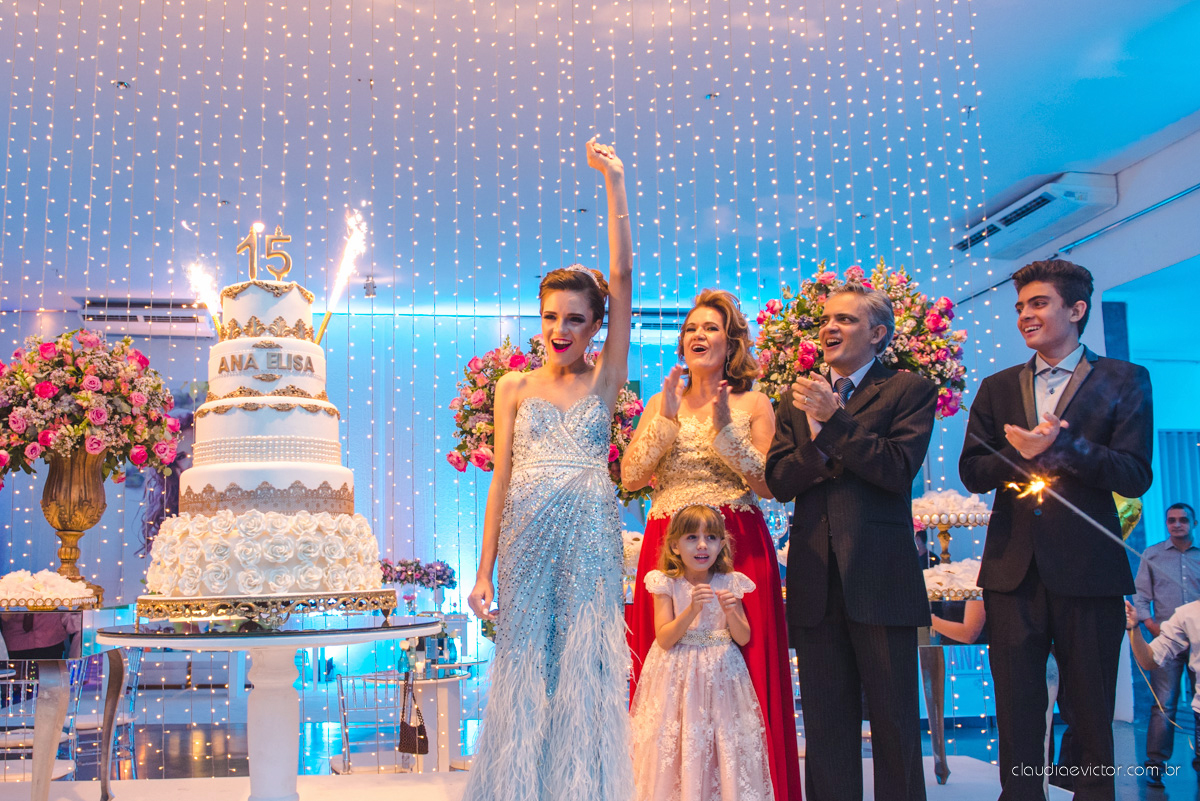 book, bride, 15 anos, fotografia de menina, ensaio feminino, ensaio teen, festa de 15 anos, ensaio externo, por fotografos de casamento de Vila Velha fotografos de casamento de Vitória fotografos de casamento de Iuna Espirito Santo ES