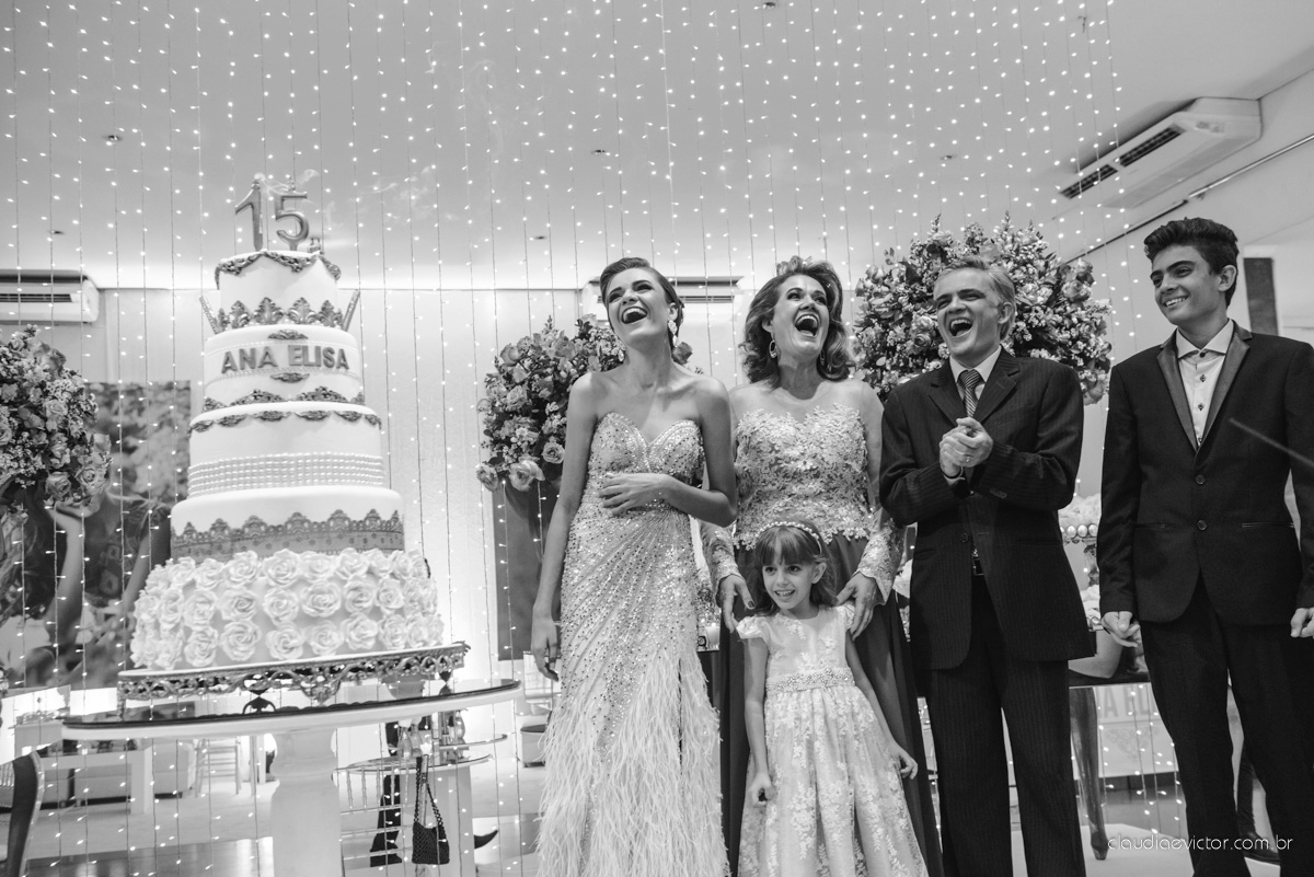 book, bride, 15 anos, fotografia de menina, ensaio feminino, ensaio teen, festa de 15 anos, ensaio externo, por fotografos de casamento de Vila Velha fotografos de casamento de Vitória fotografos de casamento de Iuna Espirito Santo ES