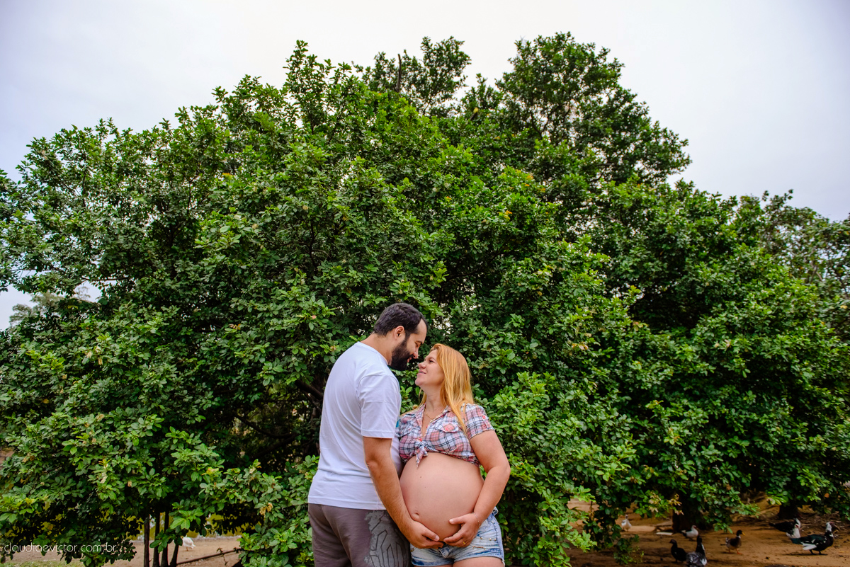 Ensaio fotográfico realizado em 2016 em Vitória, Espirito Santo, na famosa Ilha do Frade, local lindo, com muitas belas paisagens e cenários. Foi um ensaio divertido, dinâmico e feliz feito também em família por fotógrafos de casamento em Vila Velha.