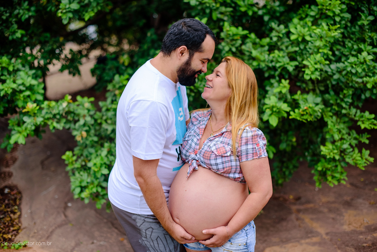 Ensaio fotográfico realizado em 2016 em Vitória, Espirito Santo, na famosa Ilha do Frade, local lindo, com muitas belas paisagens e cenários. Foi um ensaio divertido, dinâmico e feliz feito também em família por fotógrafos de casamento em Vila Velha.