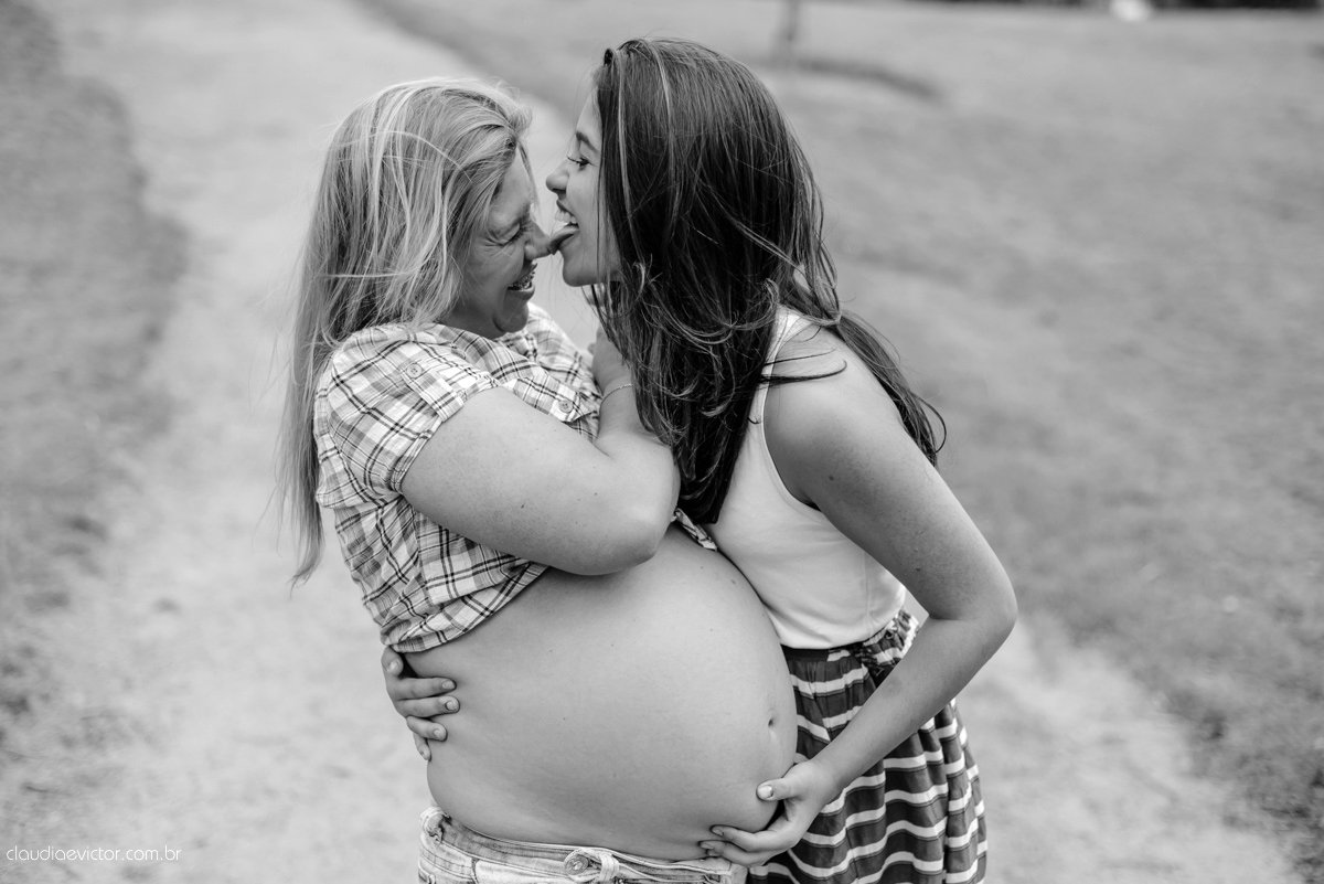 Ensaio fotográfico realizado em 2016 em Vitória, Espirito Santo, na famosa Ilha do Frade, local lindo, com muitas belas paisagens e cenários. Foi um ensaio divertido, dinâmico e feliz feito também em família por fotógrafos de casamento em Vila Velha.