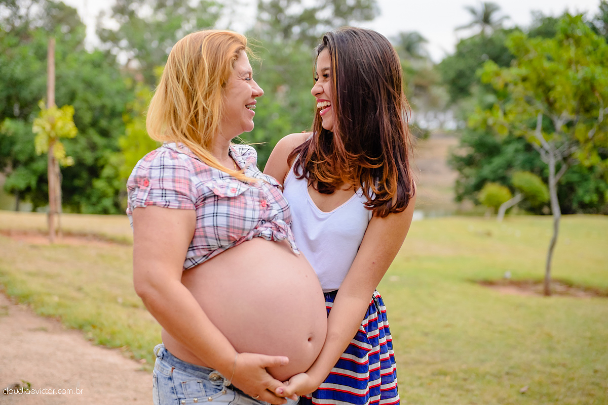 Ensaio fotográfico realizado em 2016 em Vitória, Espirito Santo, na famosa Ilha do Frade, local lindo, com muitas belas paisagens e cenários. Foi um ensaio divertido, dinâmico e feliz feito também em família por fotógrafos de casamento em Vila Velha.