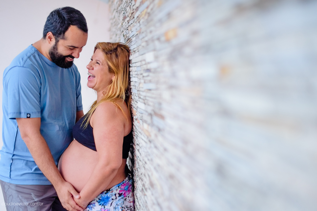 Ensaio fotográfico realizado em 2016 em Vitória, Espirito Santo, na famosa Ilha do Frade, local lindo, com muitas belas paisagens e cenários. Foi um ensaio divertido, dinâmico e feliz feito também em família por fotógrafos de casamento em Vila Velha.