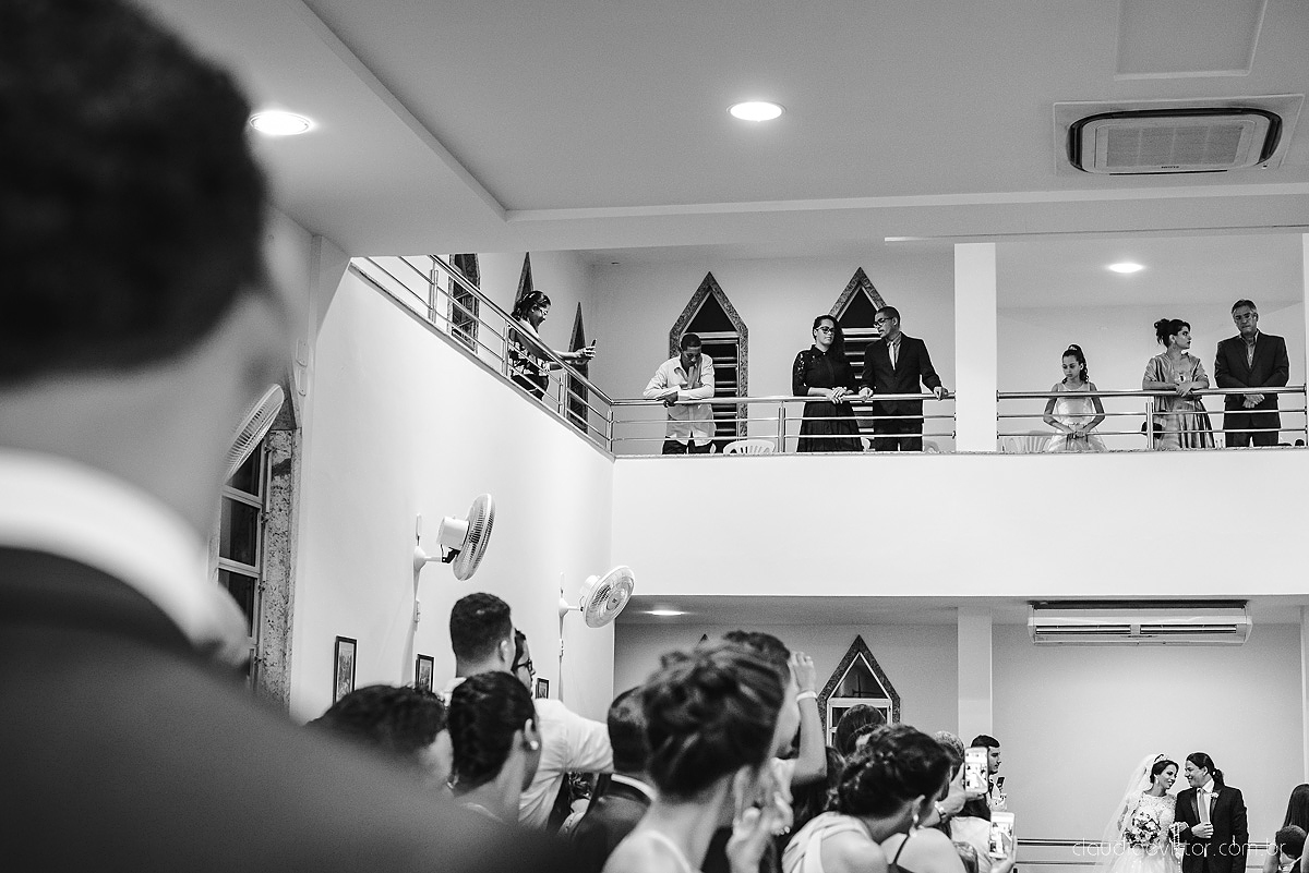 Lindo casamento realizado por fotógrafos de casamento de vila velha fotógrafos de casamento de vitória fotógrafos de casamento de serra espirito santo es com noivo noiva e por do sol com pista de dança e noiva girando