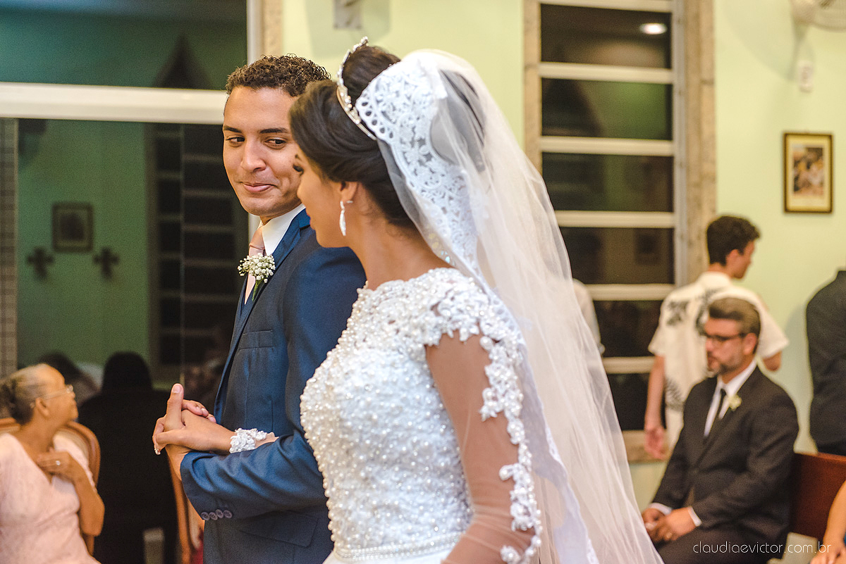 Lindo casamento realizado por fotógrafos de casamento de vila velha fotógrafos de casamento de vitória fotógrafos de casamento de serra espirito santo es com noivo noiva e por do sol com pista de dança e noiva girando